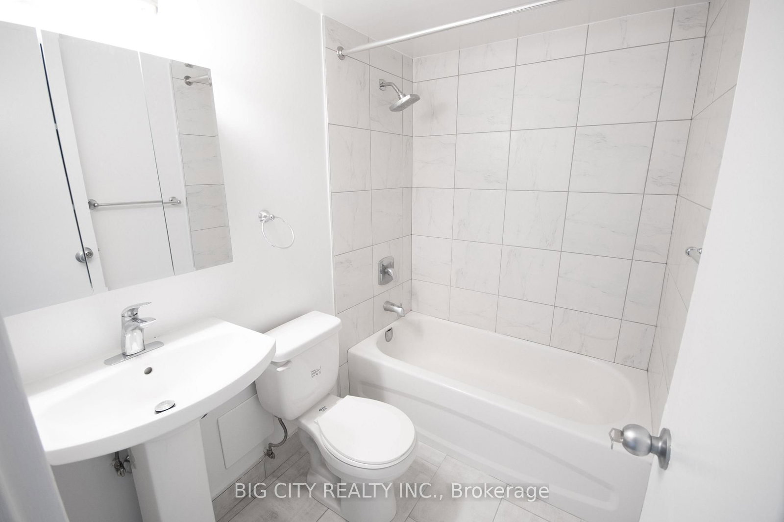 1000 Broadview Avenue, Unit 401 - Photo 5