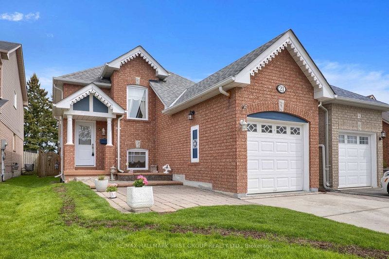 home for sale on 21 Abernethy Crescent