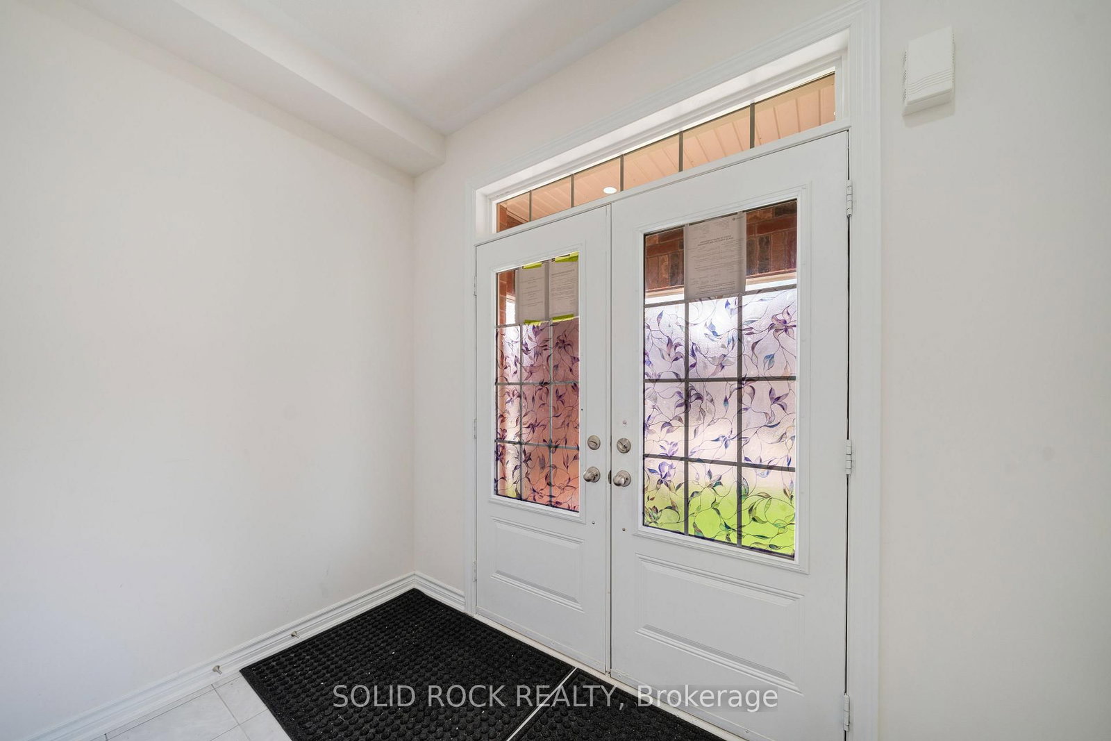 225 Fleetwood Drive • Oshawa, ON photo 3