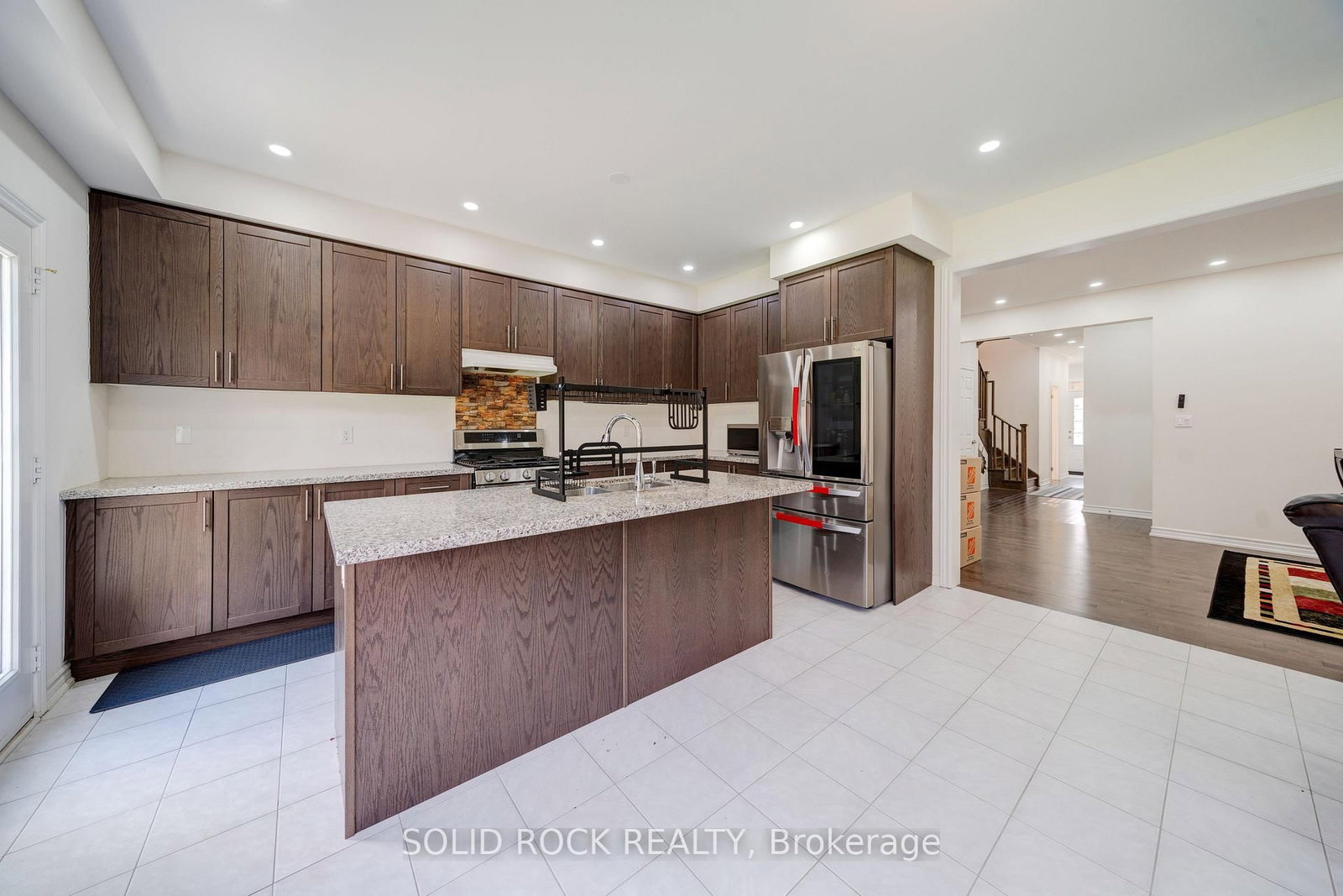 225 Fleetwood Drive • Oshawa, ON photo 7