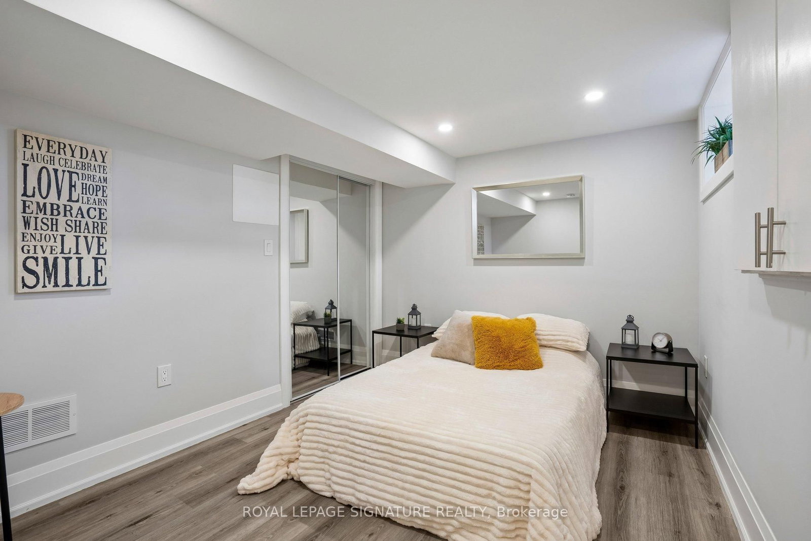 972 Cosburn Avenue • Toronto, ON photo 35