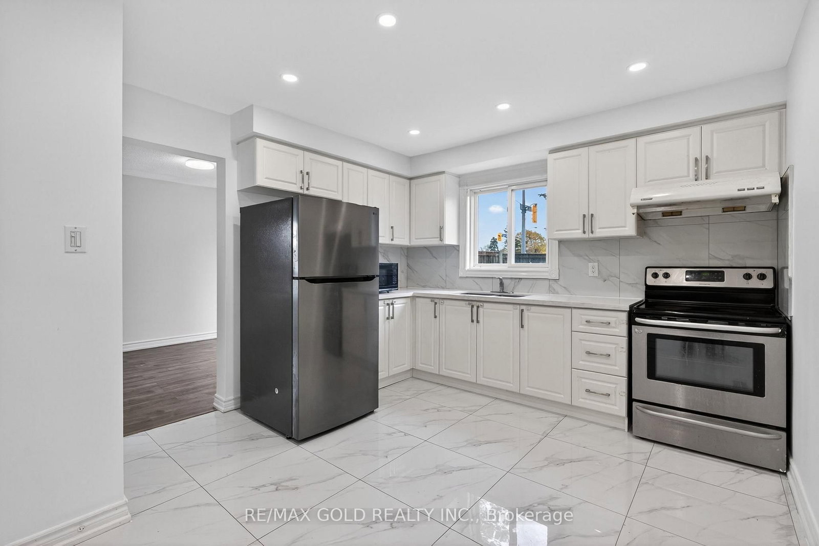 43 Saintsbury Square - Photo 13