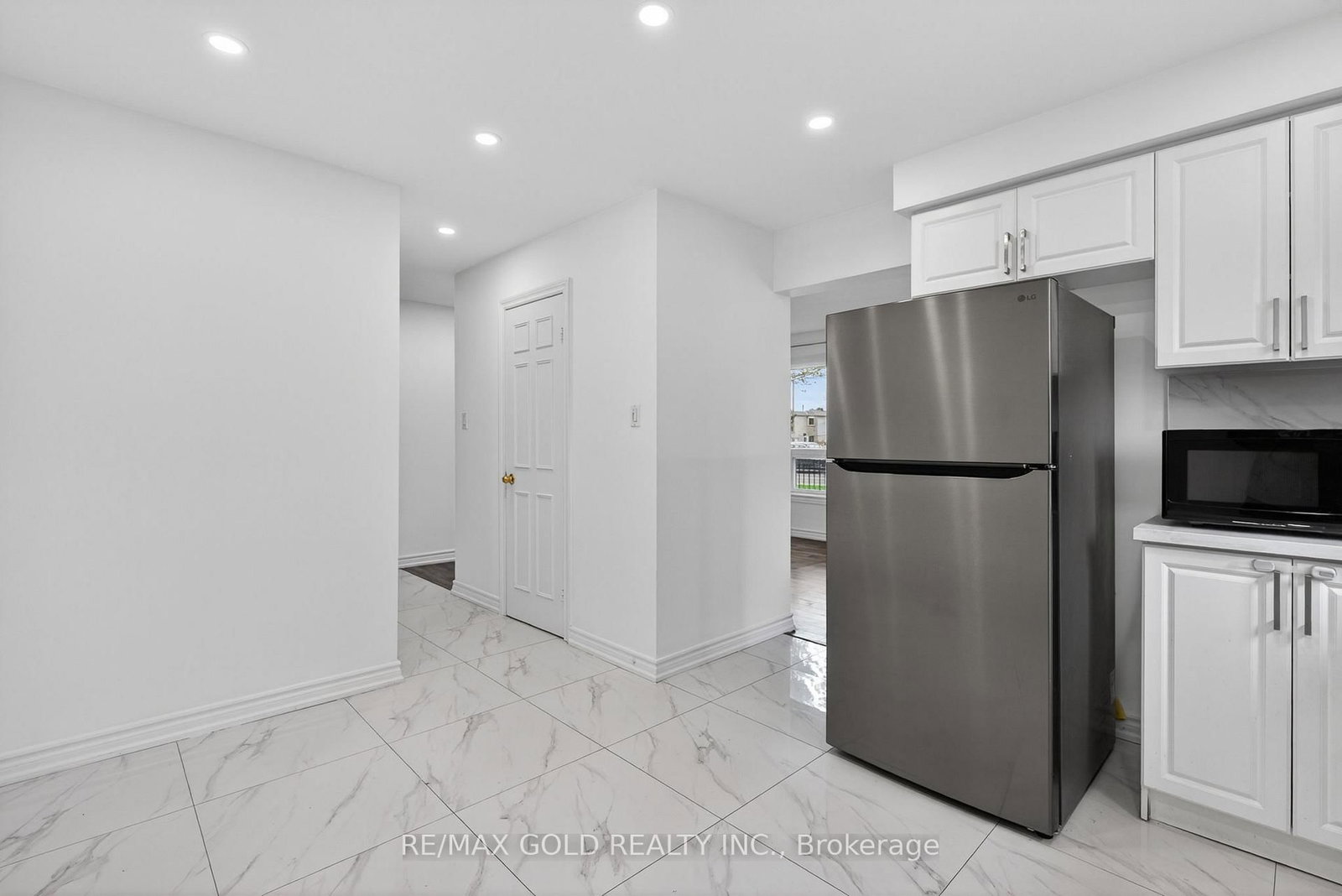 43 Saintsbury Square - Photo 14