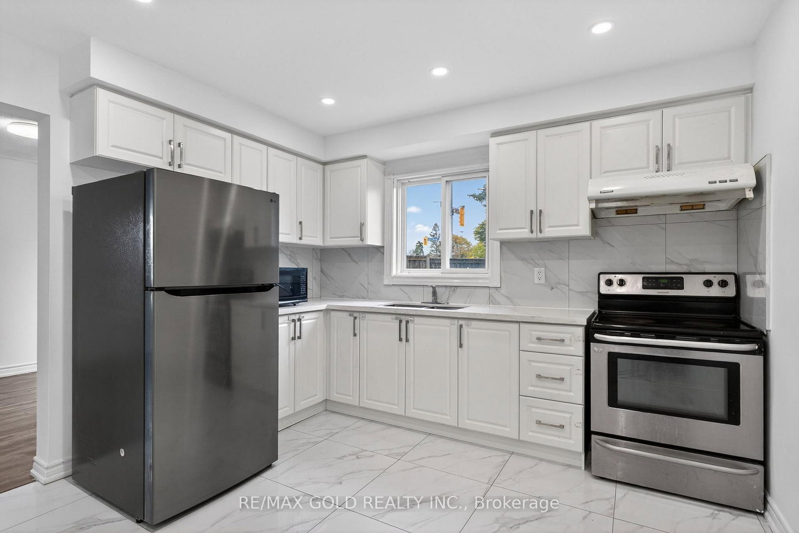 43 Saintsbury Square - Photo 16
