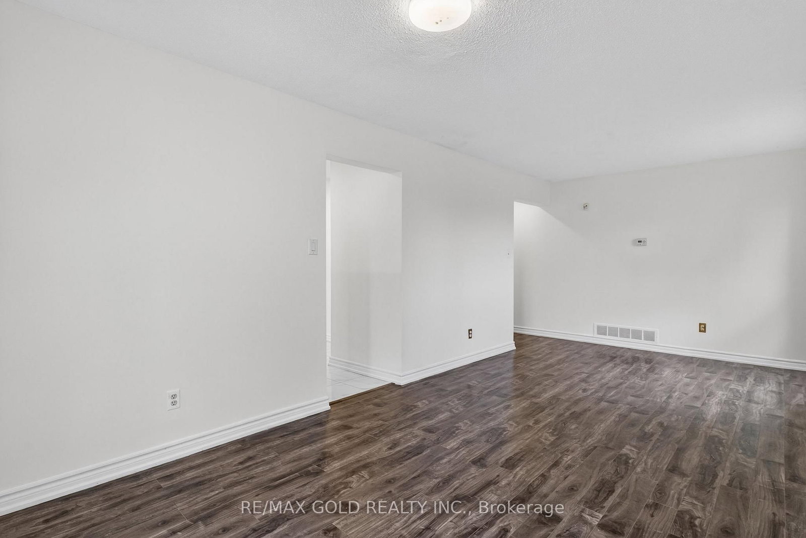 43 Saintsbury Square - Photo 18