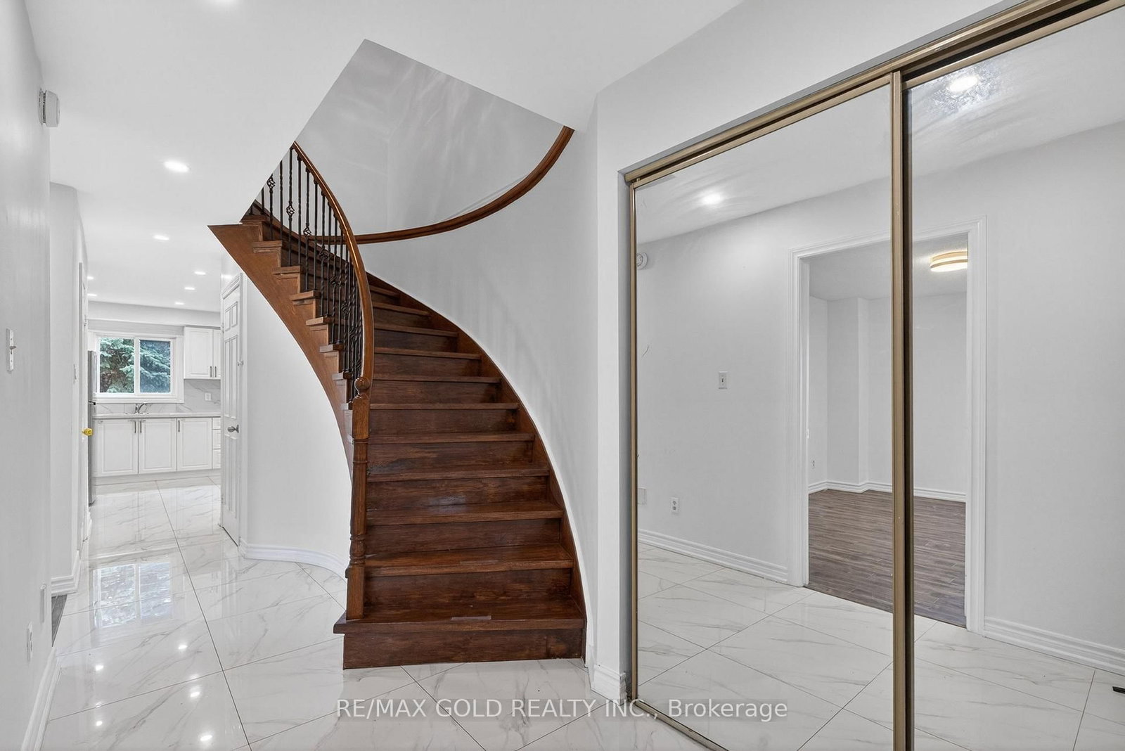 43 Saintsbury Square - Photo 19