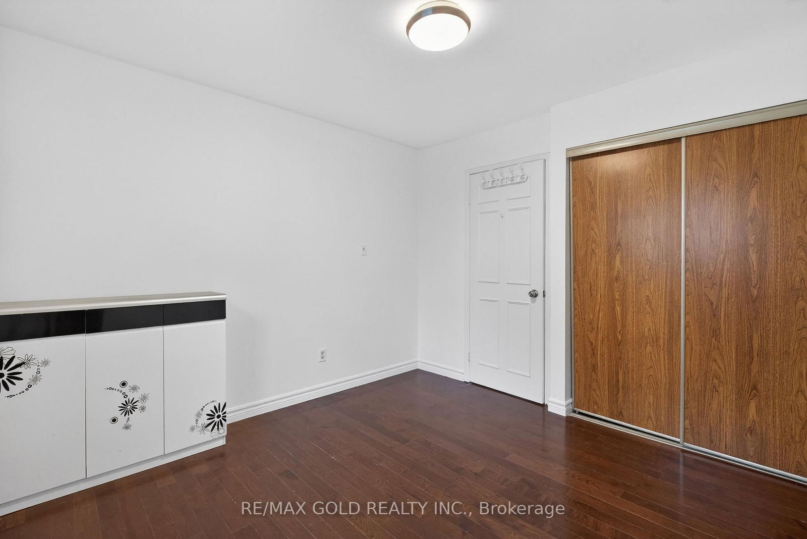 43 Saintsbury Square - Photo 25