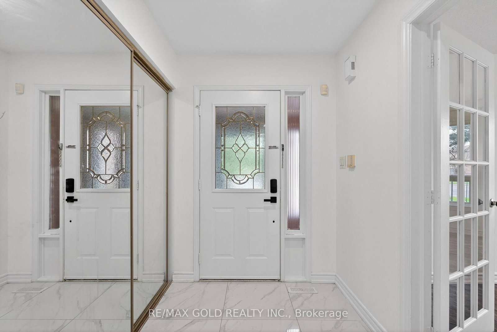 43 Saintsbury Square - Photo 8