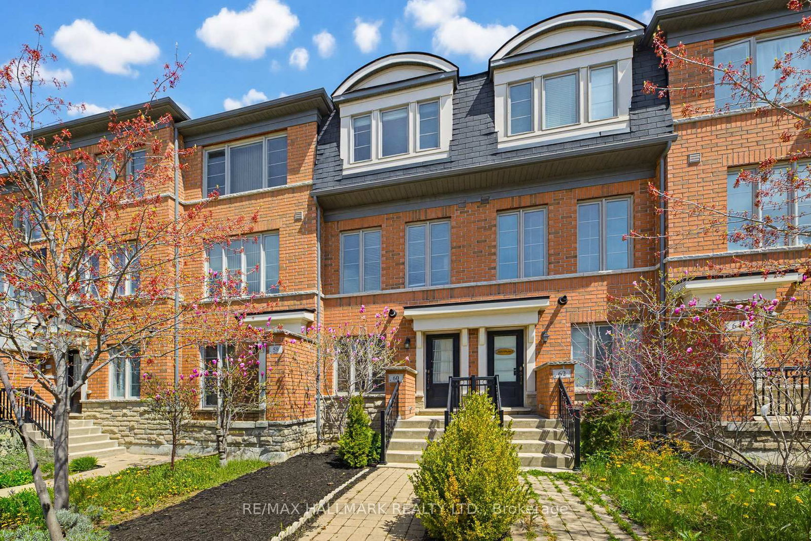 60 Belanger Crescent