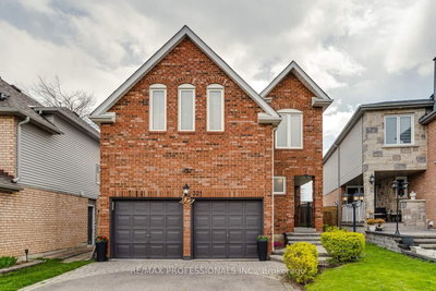 Detached House sold at 32 Heaver Drive, Whitby, Ontario, L1N 8X2 - Pringle Creek - MLS: E13122144