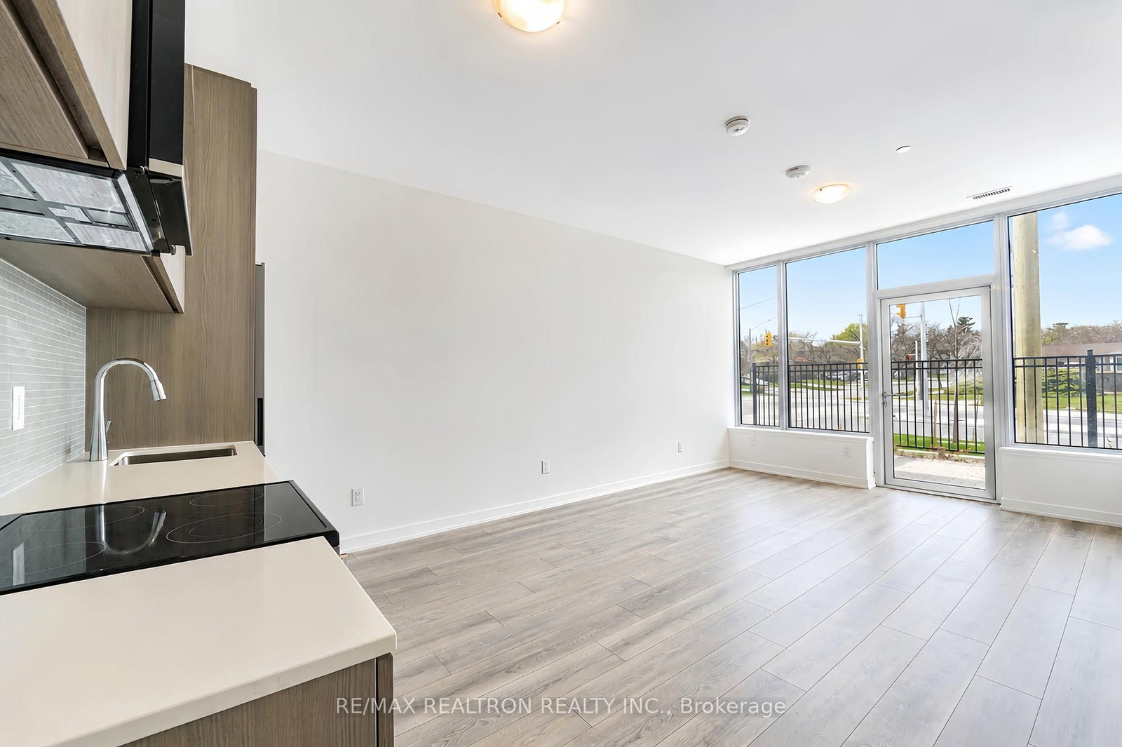 7439 Kingston Road, Unit 101A - Photo 13