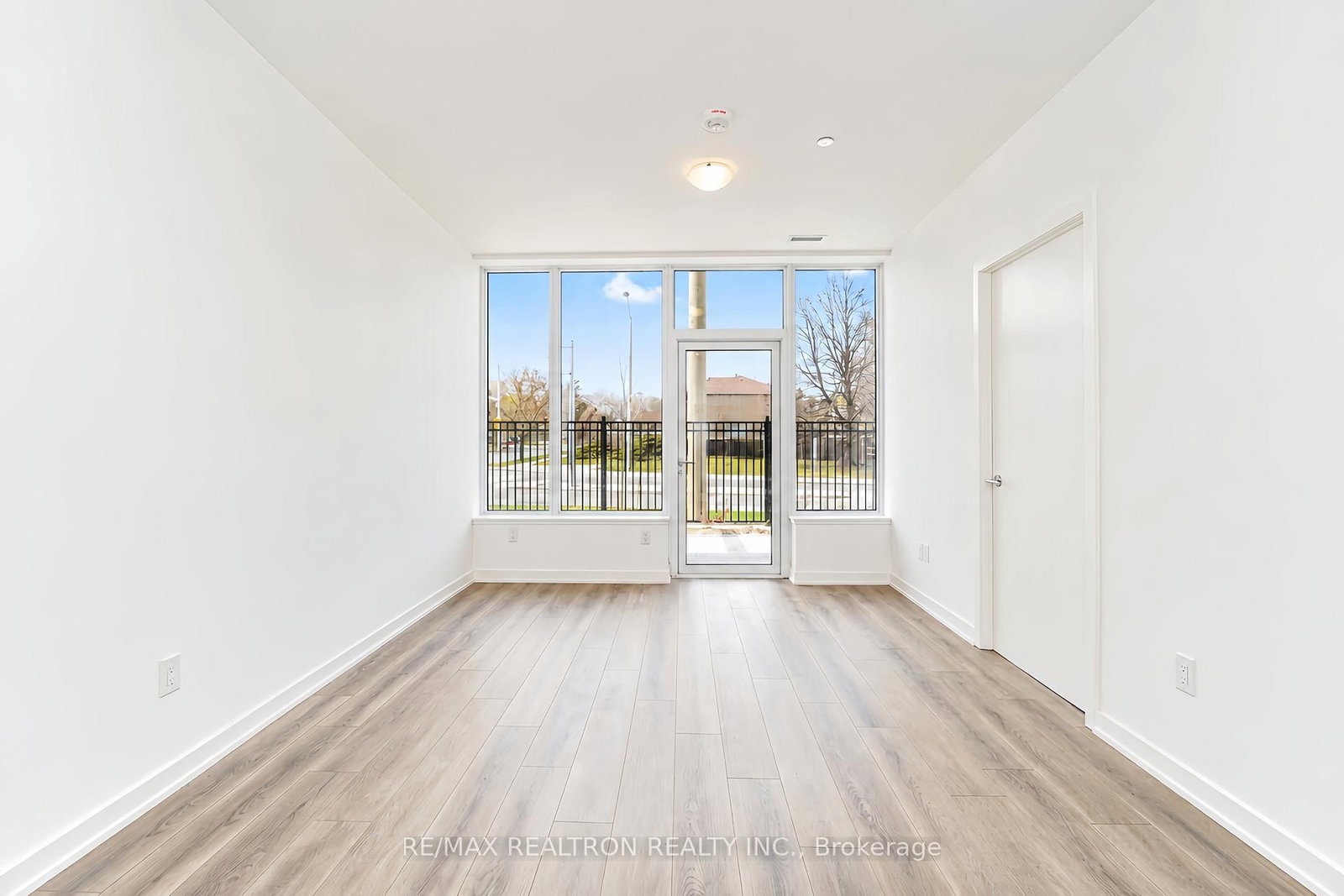 7439 Kingston Road, Unit 101A - Photo 14