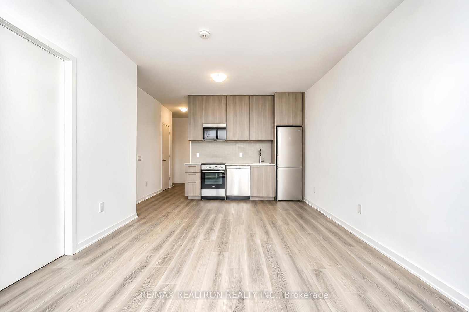 7439 Kingston Road, Unit 101A - Photo 16