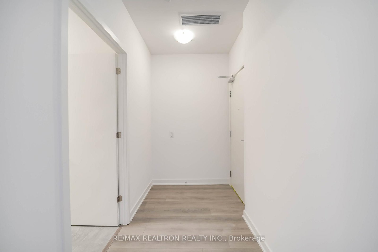 7439 Kingston Road, Unit 101A - Photo 6