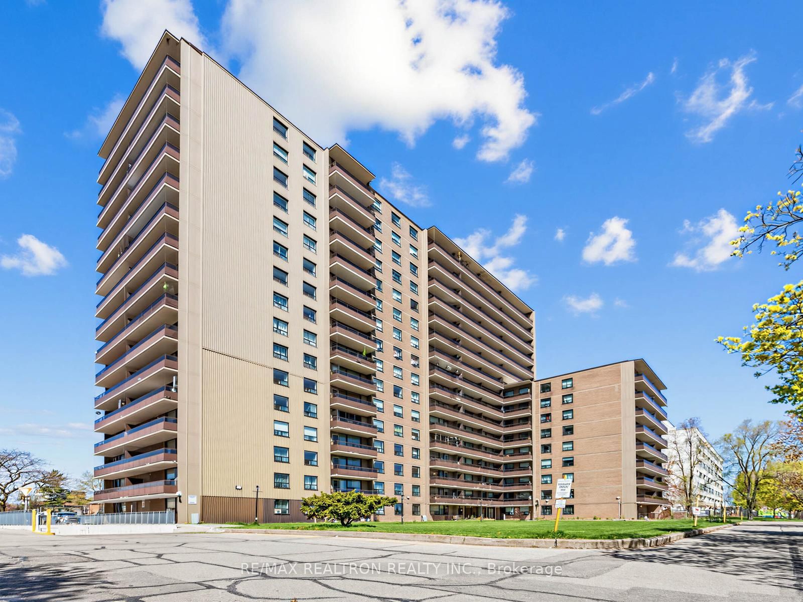 180 Markham Road, Unit 501