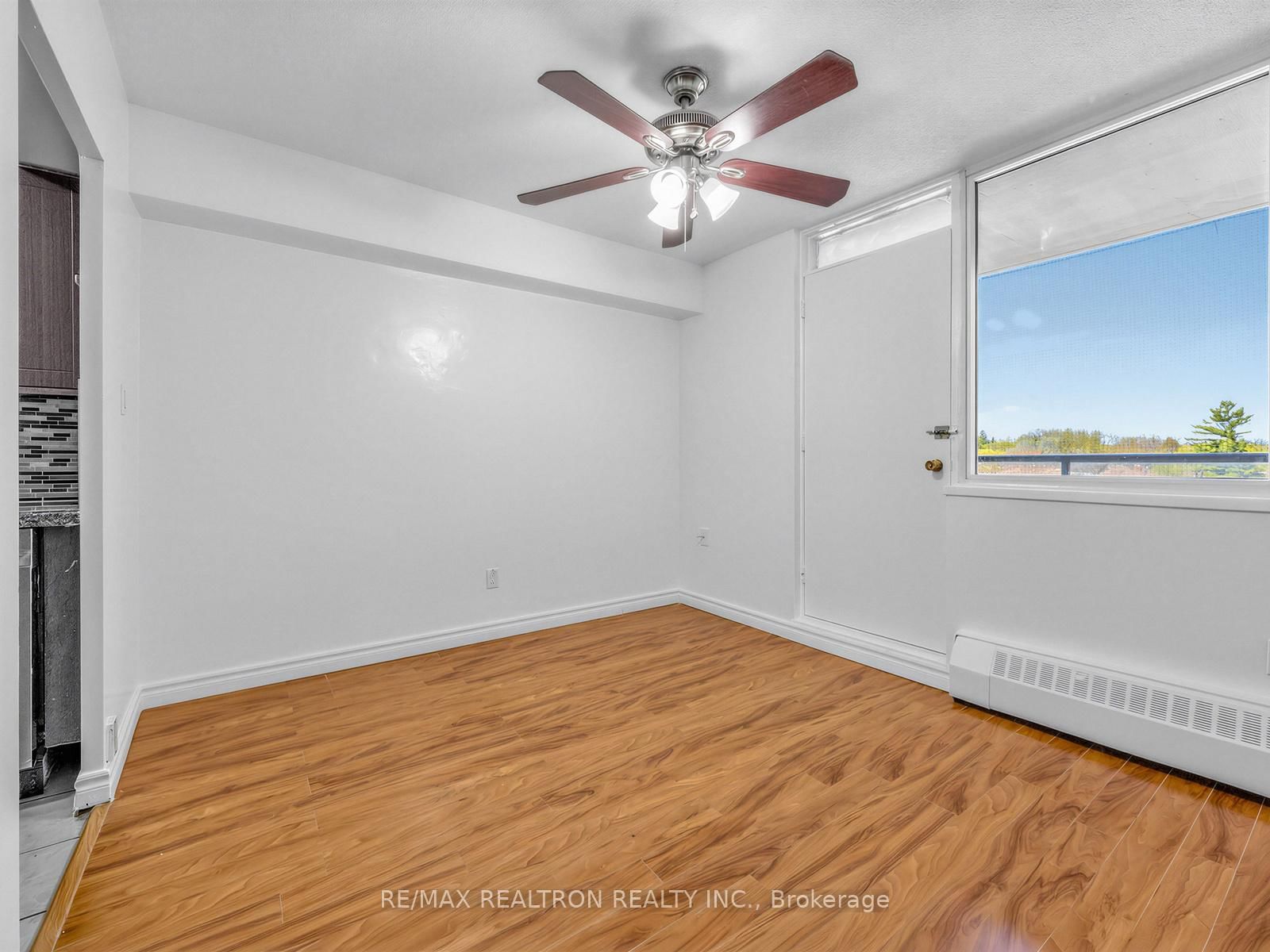 180 Markham Road, Unit 501 - Photo 10