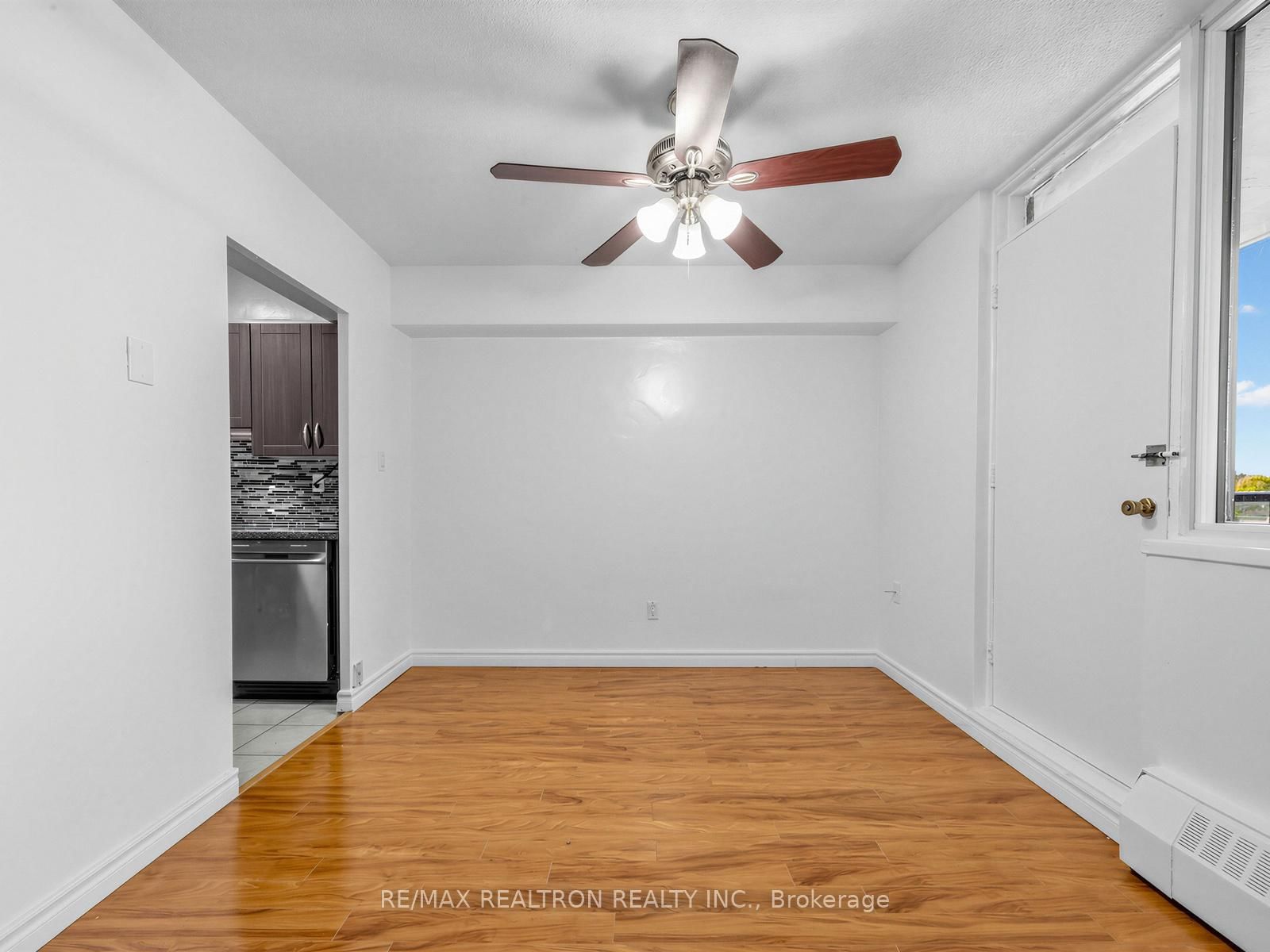 180 Markham Road, Unit 501 - Photo 11