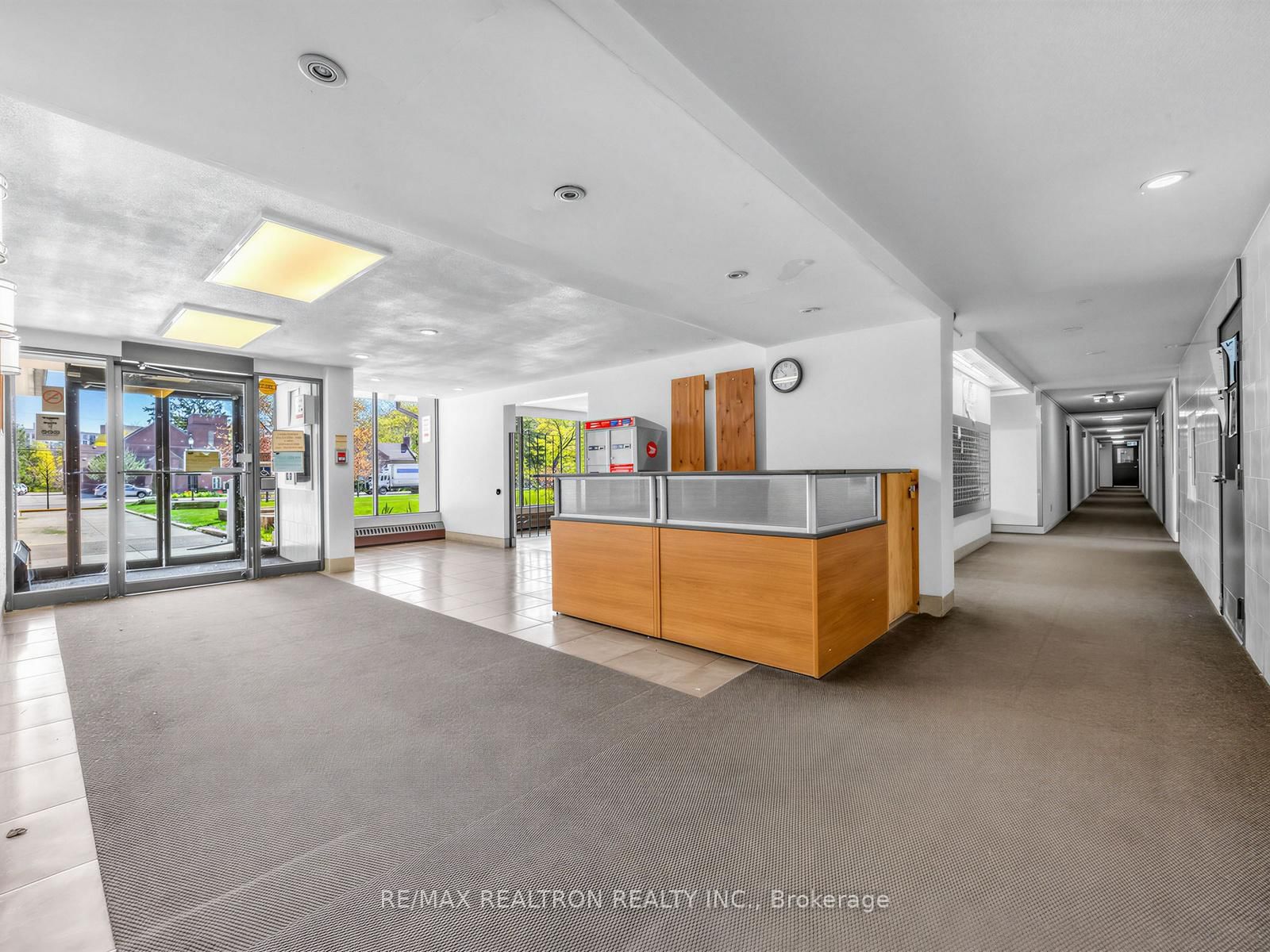 180 Markham Road, Unit 501 - Photo 2