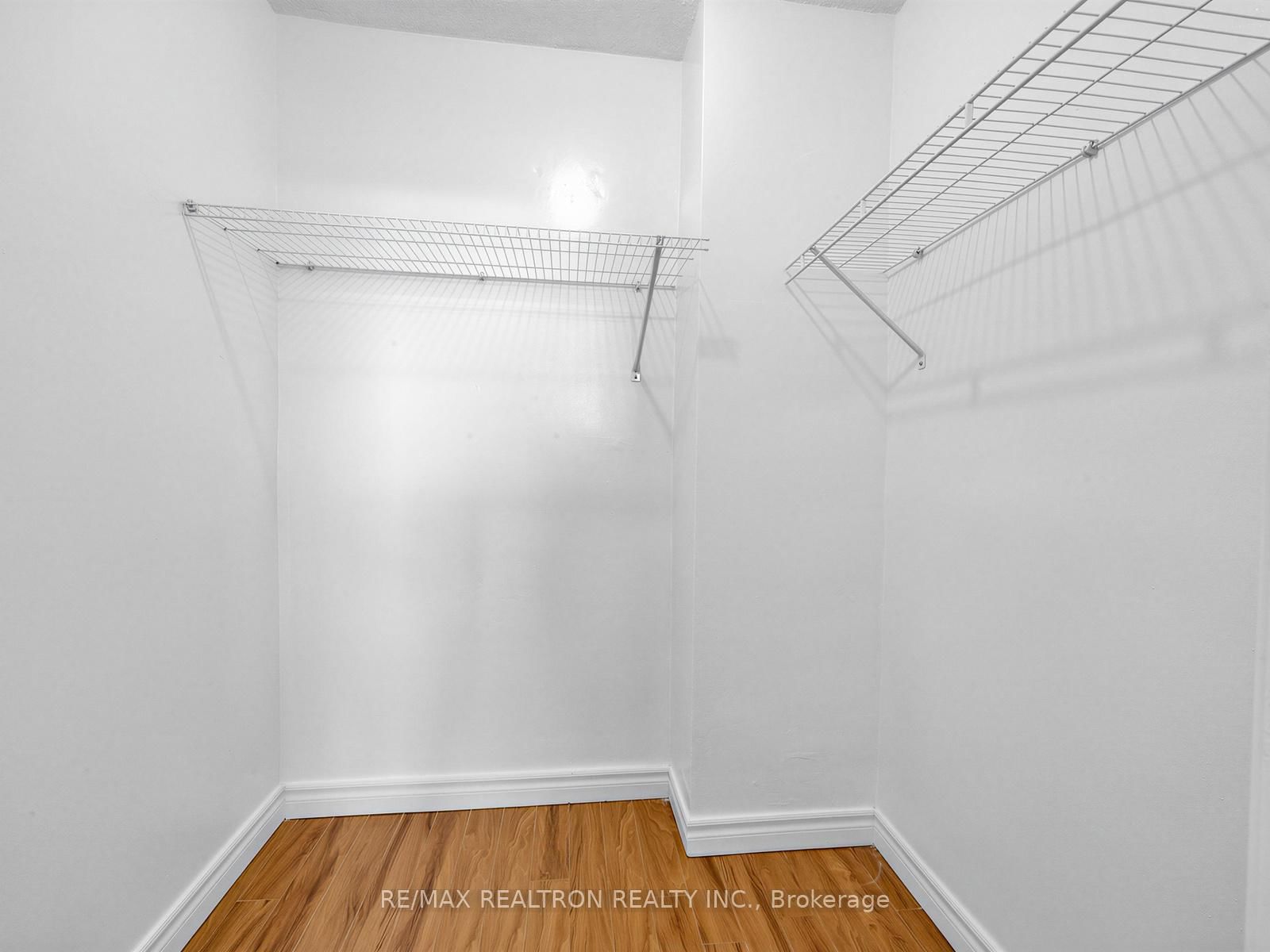 180 Markham Road, Unit 501 - Photo 20