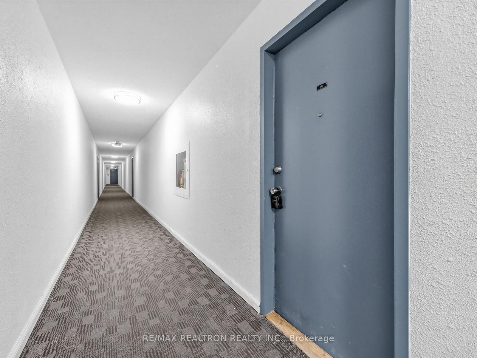 180 Markham Road, Unit 501 - Photo 3