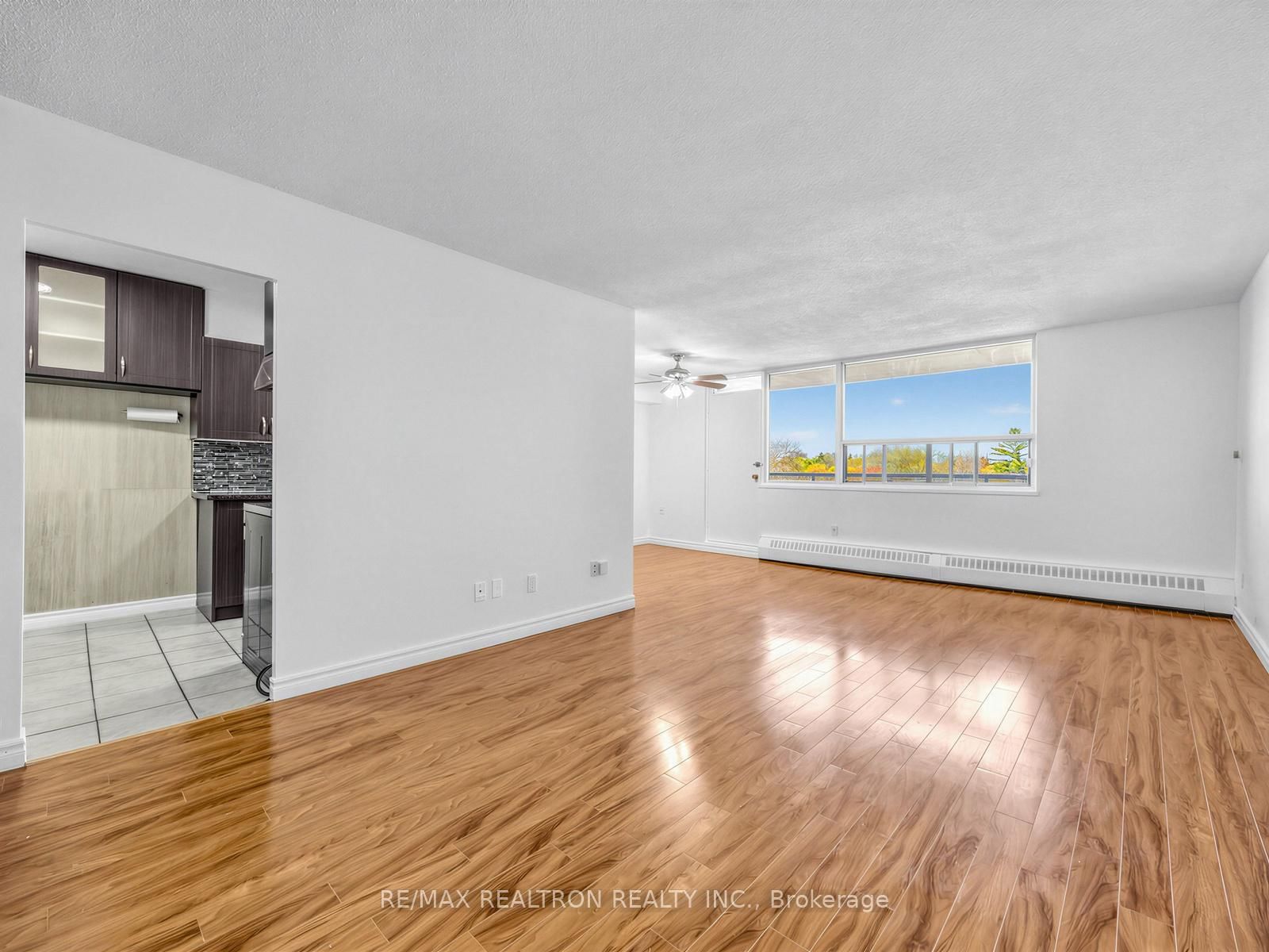 180 Markham Road, Unit 501 - Photo 6