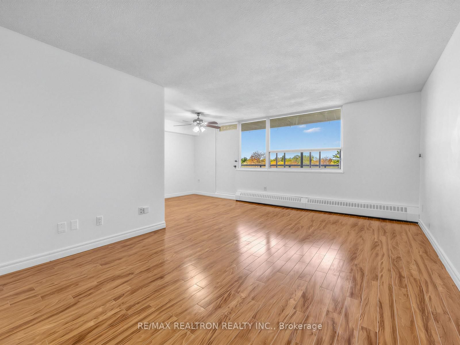 180 Markham Road, Unit 501 - Photo 7