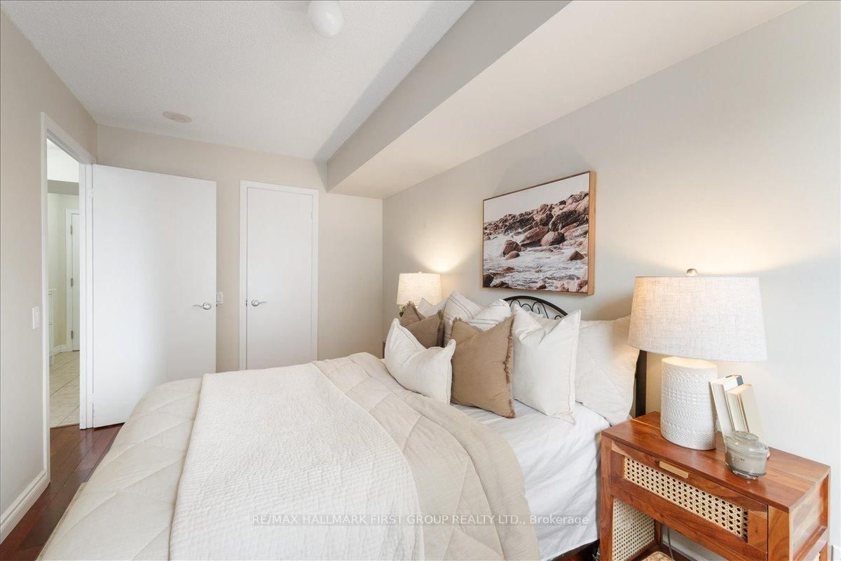1200 The Esplanade N, Unit 217 - Photo 32