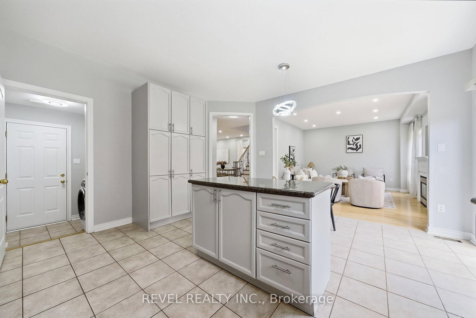 131 Rushworth Drive • Ajax, ON photo 17