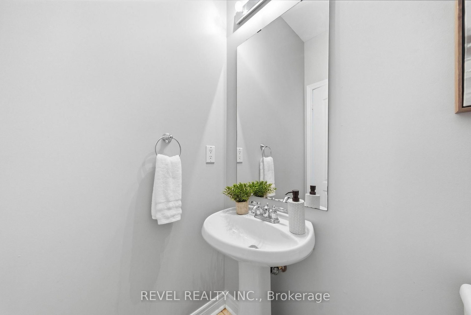 131 Rushworth Drive • Ajax, ON photo 38