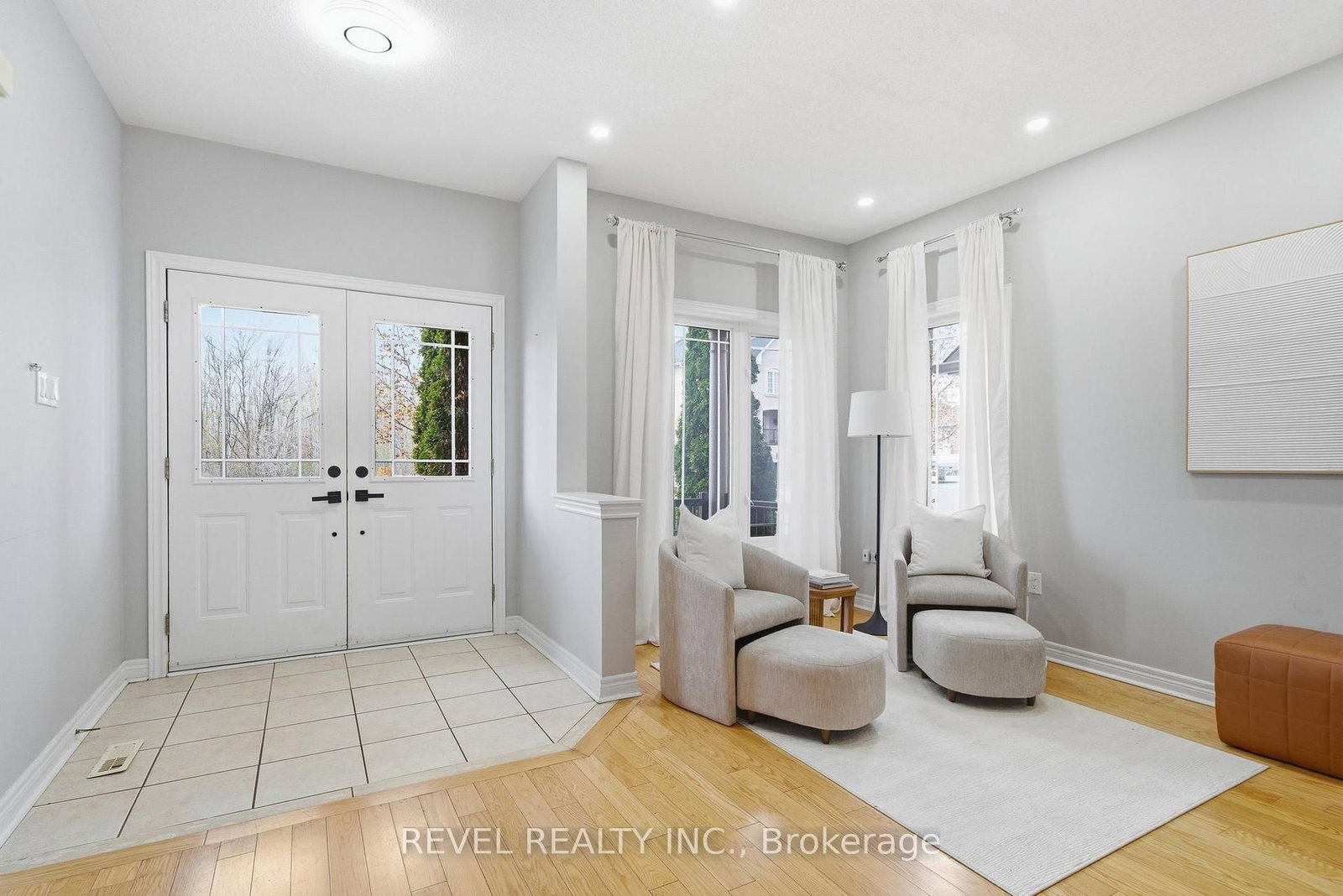131 Rushworth Drive • Ajax, ON photo 5