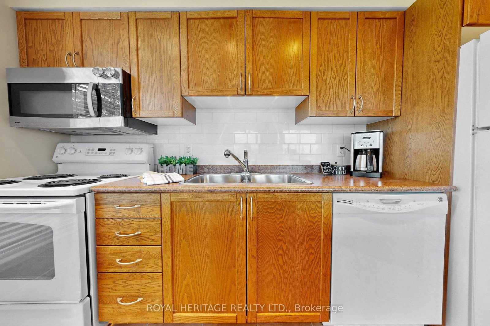 340 Watson Street W, Unit 112 - Photo 12
