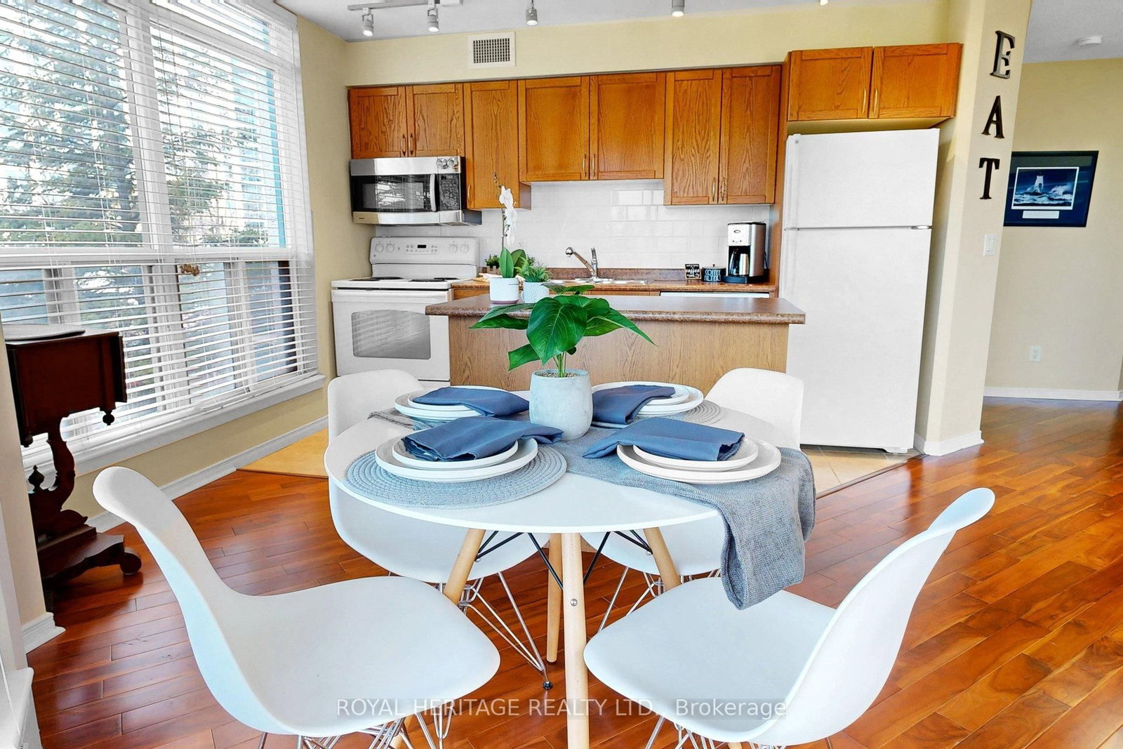 340 Watson Street W, Unit 112 - Photo 16
