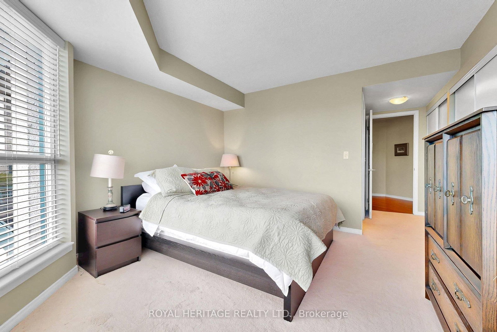 340 Watson Street W, Unit 112 - Photo 25