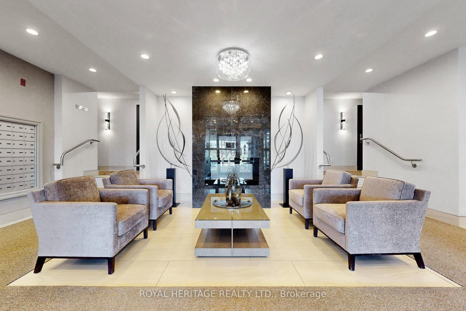 340 Watson Street W, Unit 112 - Photo 4