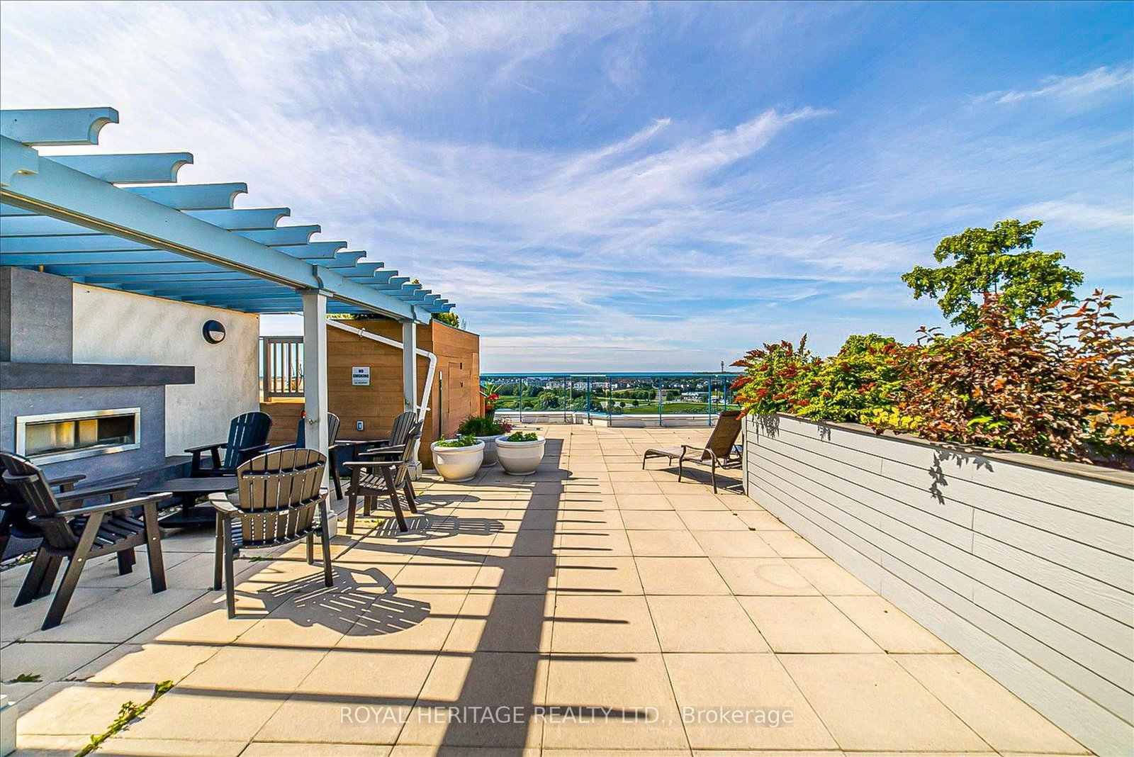 340 Watson Street W, Unit 112 - Photo 43