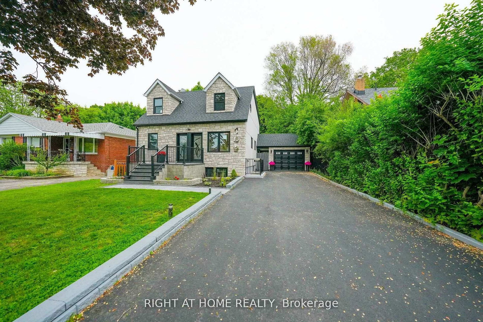 Detached House for sale at 149 Dorset Road, Toronto, Ontario, M1M 2T5 - Cliffcrest - MLS: E13123864