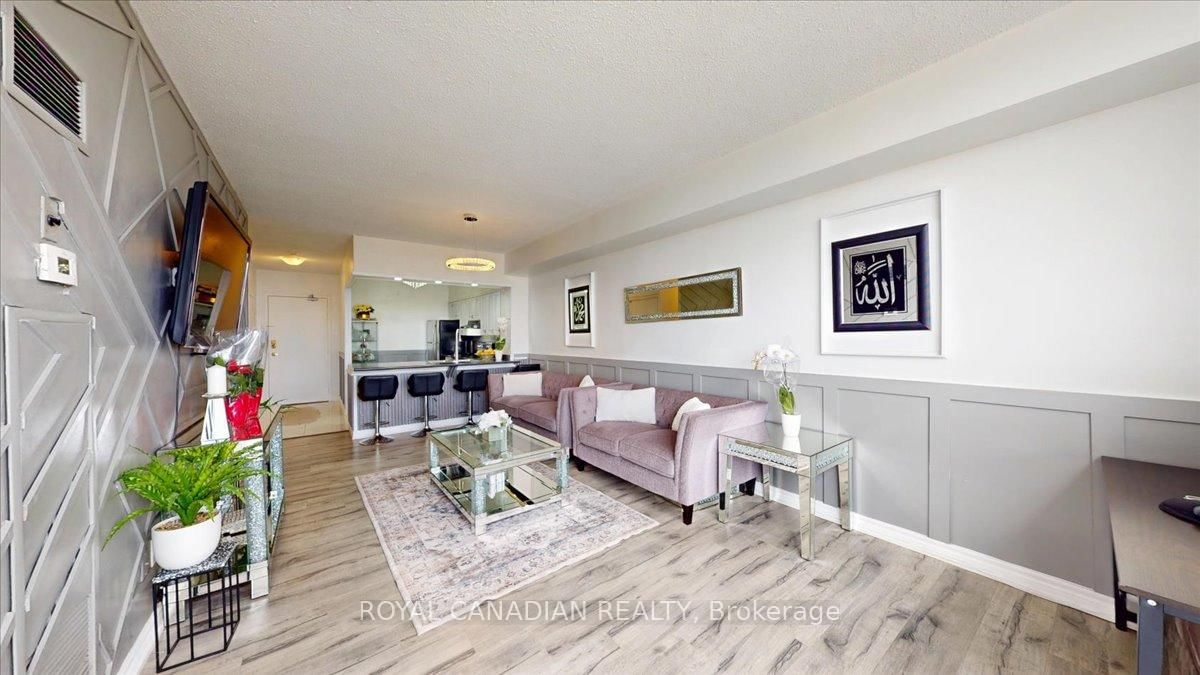 1011-410 Mclevin Avenue, Toronto, ON, photo 3