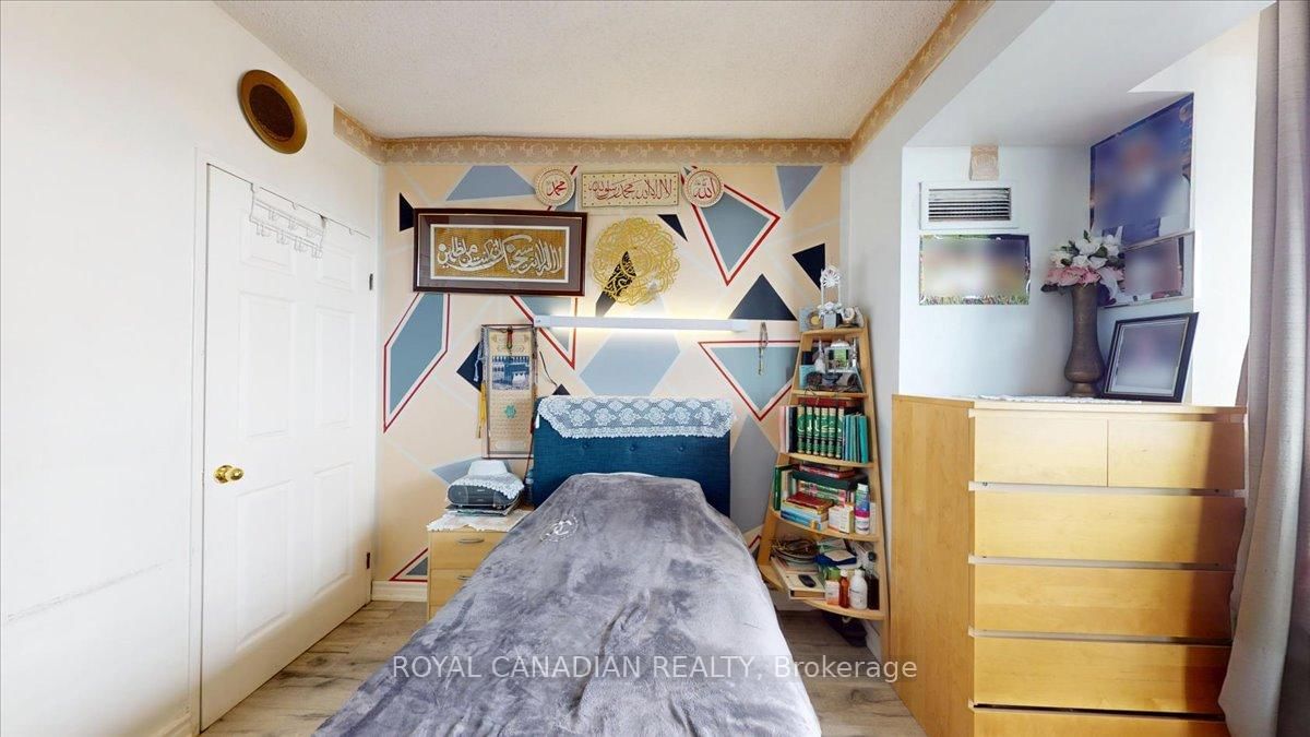 410 Mclevin Avenue • #1011 • Toronto, ON photo 8