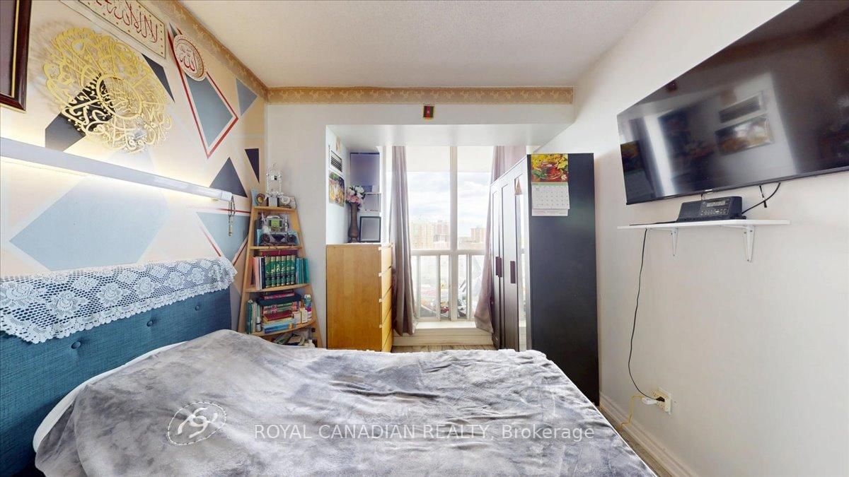 410 Mclevin Avenue • #1011 • Toronto, ON photo 9