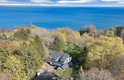 5-bed Detached House · 33 Bellehaven Cres