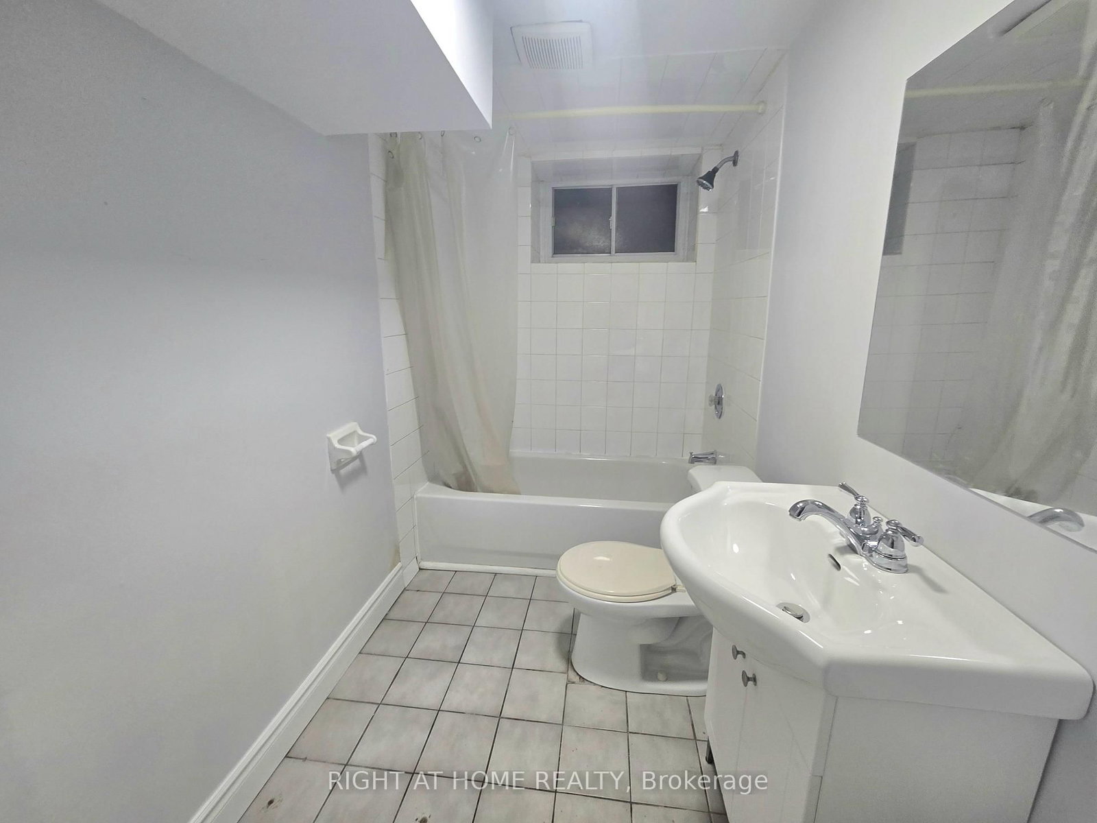 633 Greenwood Avenue • Toronto, ON photo 19