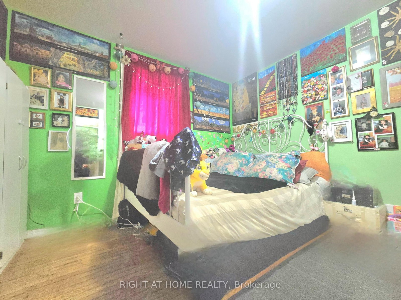 633 Greenwood Avenue • Toronto, ON photo 9