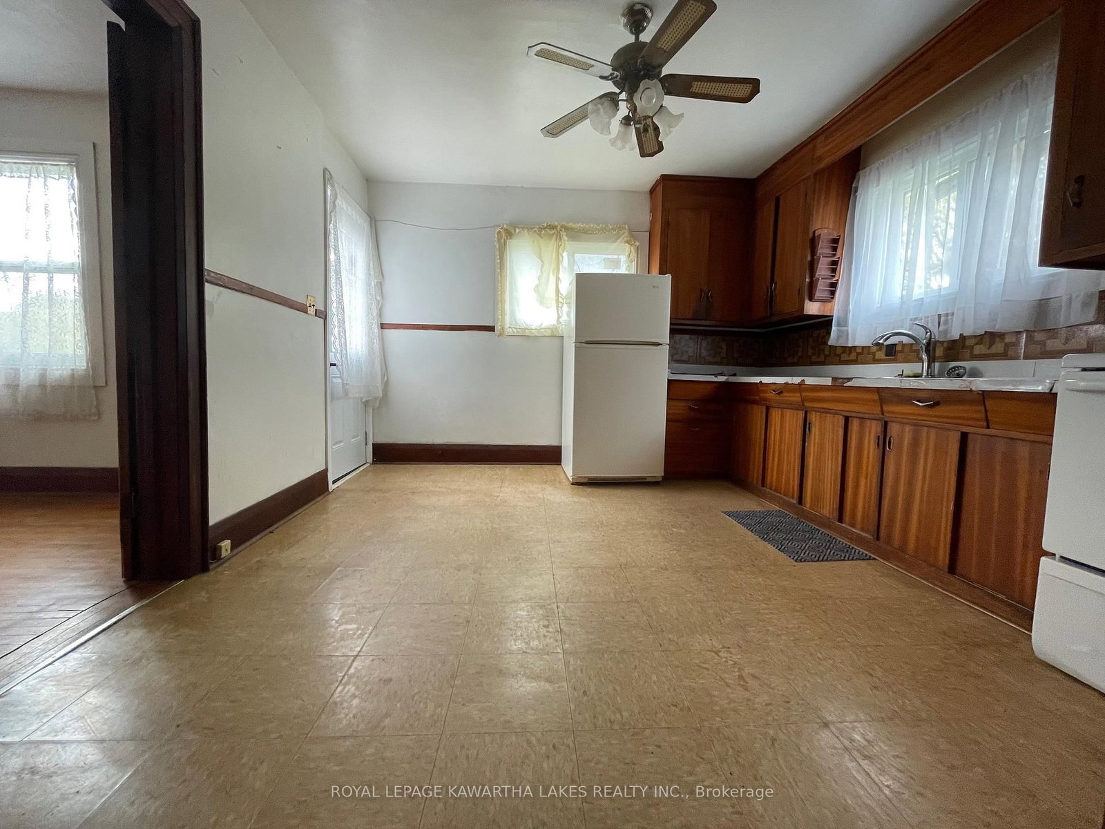 350 Oshawa Boulevard S • Oshawa, ON photo 18