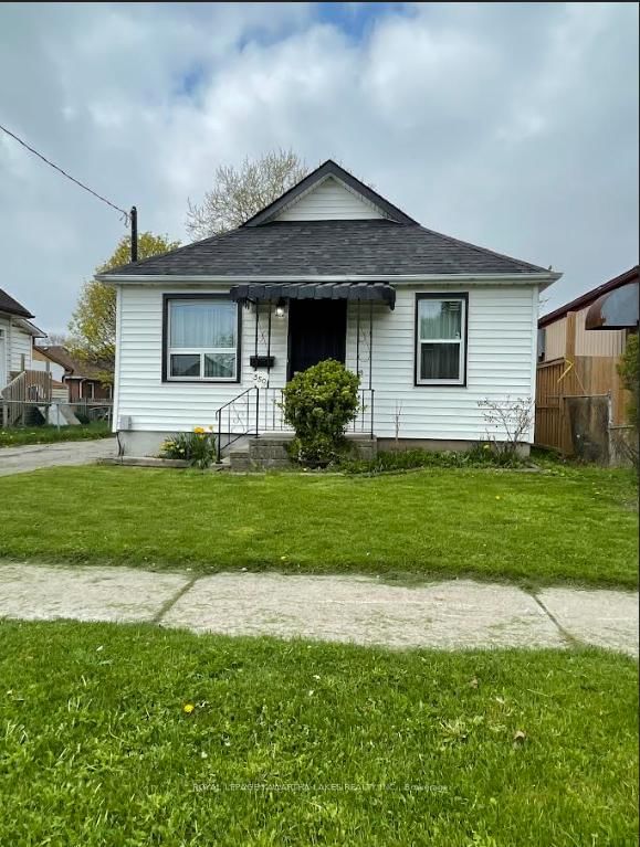 350 Oshawa Boulevard S • Oshawa, ON photo 3
