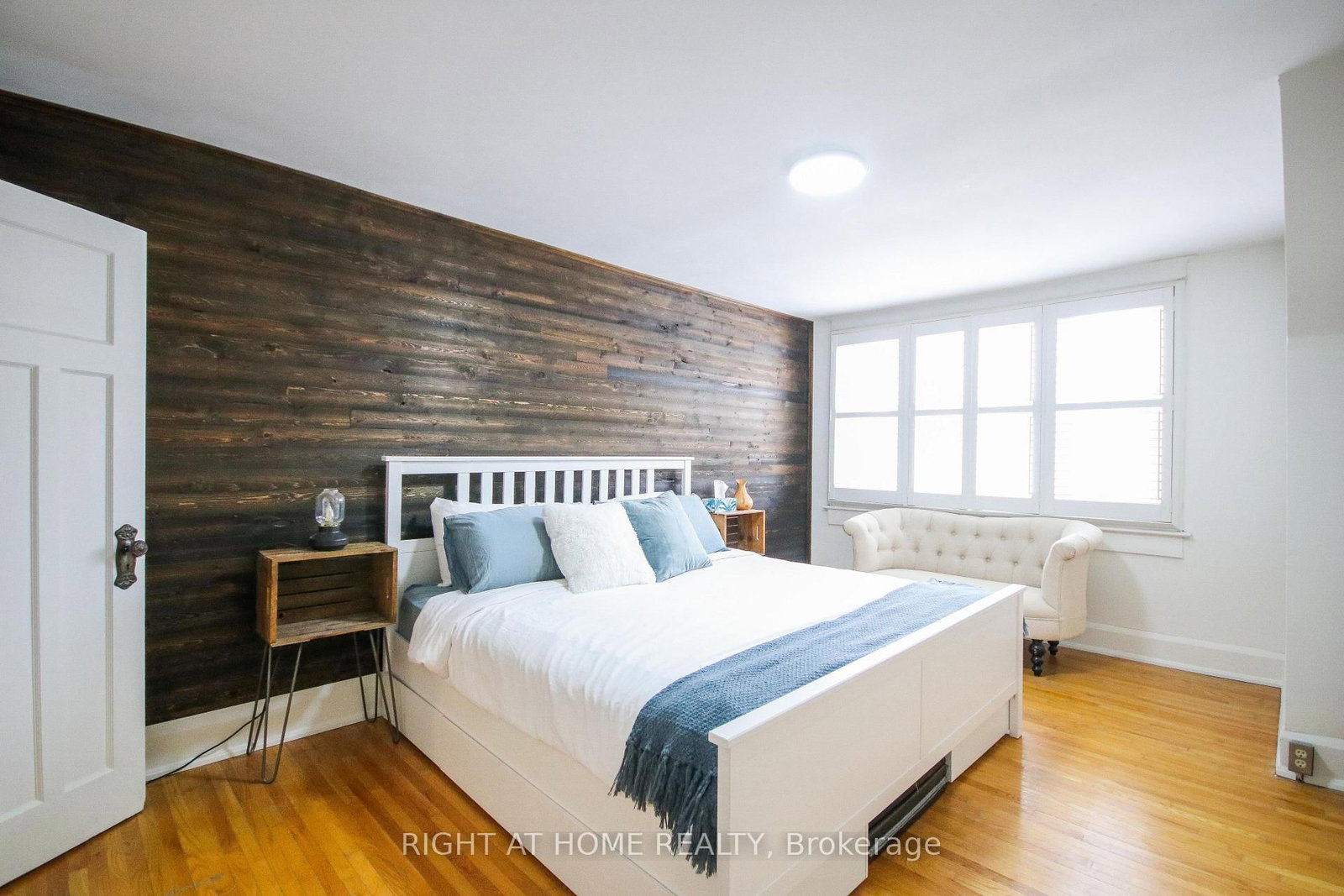 44 Rhodes Avenue • Toronto, ON photo 16