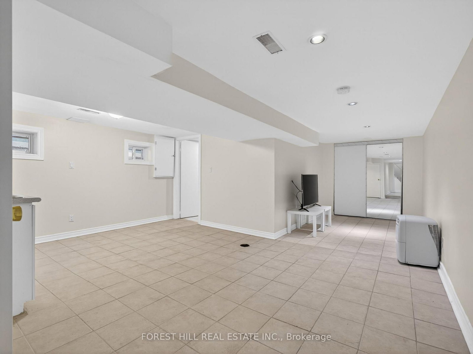 351 Woodfield Road • Toronto, ON photo 26