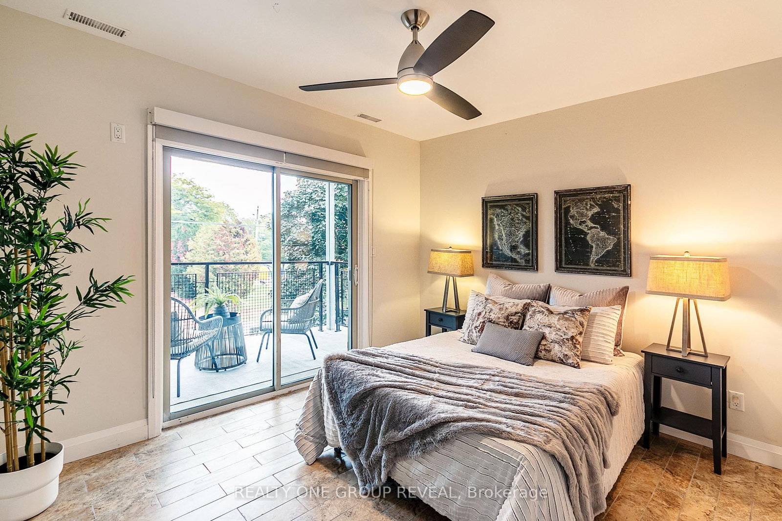 20 Gradwell Drive • Toronto, ON photo 11