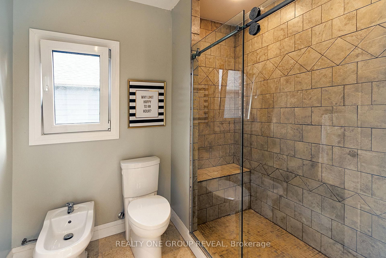 20 Gradwell Drive • Toronto, ON photo 13