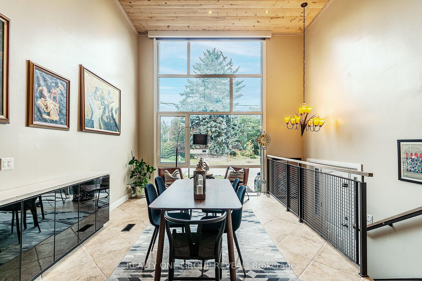 20 Gradwell Drive • Toronto, ON photo 6
