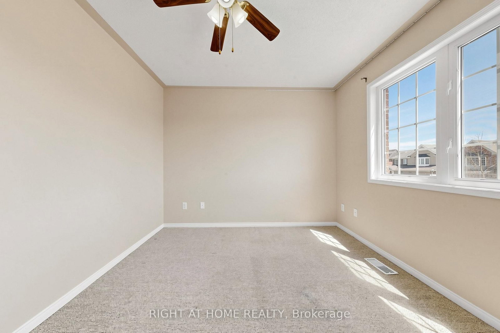 648 Blackwood Boulevard • Oshawa, ON photo 29
